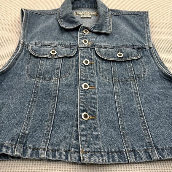 Vintage 90s Denim Vest - Picture 3 of 11